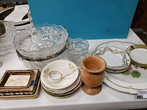 lot 173 image: Mikado and Nippon Plates, Bristol Platter, Grays Pottery Dishes, Laughlin Dish with Spoon and Pair of Franciscan Plates