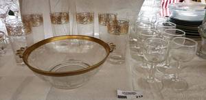 lot 210 image: Set of Gold Trim Glasses, Gold Trim Serving Bowl and Set of Tiny Goblets
