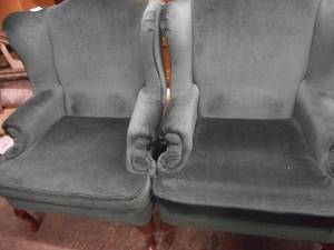 lot 158 image: Pair of Bassett Upholsterd Arm Chairs