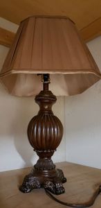 lot 239 image: Ceramic Table Lamp
