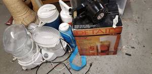 lot 246 image: Mr. Coffee Tea Brewer, Sunbeam Model 4711 Steamer, and Black and Decker Steamer