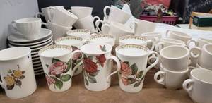 lot 93 image: Matching Set of Tea Cups and Saucers, Set of Rose Coffee Cups