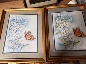 lot 102 image: Two Framed Matching Prints of Daises and Butterflies by Ava Freeman