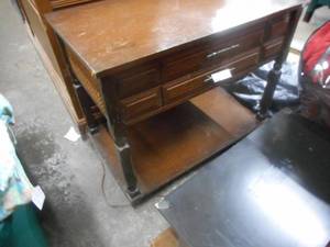 lot 144 image: Vintage In-Cabinet Record Player