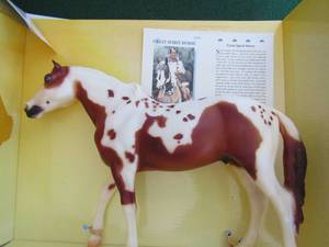 lot 1 image: Breyer- Great Spirit Horse American Indian horse #1199 in box