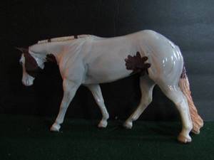 lot 3 image: Black Horse Ranch Collection Western Pleasure   Color Overo 13x9   Mint in box