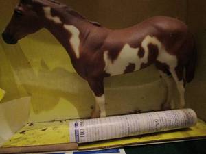 lot 33 image: Breyer Paint Mare #771 new (box torn)11x8