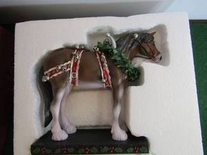 lot 38 image: The Trails of Painted ponies#12203 Christmas Clydesdale 7x6