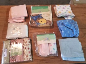 lot 149 image: Waverly and other brands receiving blankets as shown