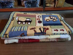 lot 152 image: Eddie Bauer and other brands toddler quilts 3 total never used