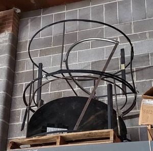 lot 258 image: Metal store display racks as shown