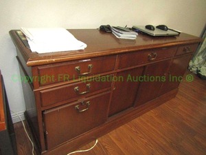 lot 631 image: Jasper Office furniture ribbon mahogany credenza, 31 x 66 x 18