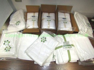 lot 627 image: Assorted cotton towels, washclothes as shown, Like new never used unopened