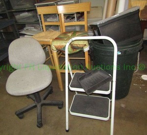lot 466 image: Rush weave bar stools, chair and more as shown