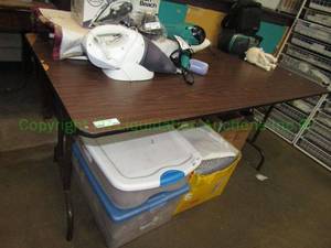 lot 462 image: Laminate top folding leg table, contents not included