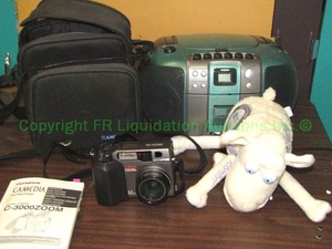 lot 460 image: Olympus camera, Emerson portable stereo plus