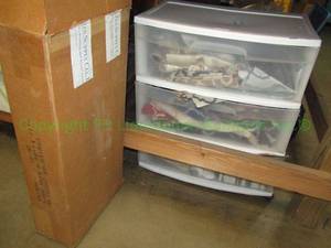 lot 484 image: Assorted fabric samples, remnants and totes as shown