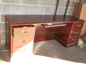 lot 372 image: Credenza style double pedestal desk