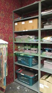 lot 514 image: Metal utility shelf, contents not included 85 x 36 x 12