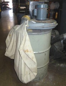 lot 302 image: Dayton Model 1Z863A Dust Collector w barrel & bag