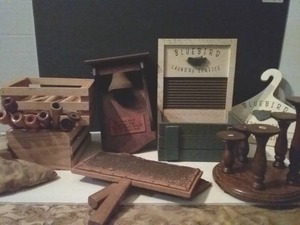lot 41 image: Vintage SewingLaundry with Spools, dcor, cotton combs, and more
