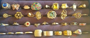 lot 13 image: Generous Quantity of Costume &amp Fashion Rings, various styles