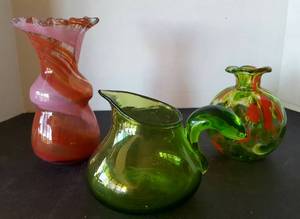 lot 116 image: 3 Pc. 2 Vintage Blown Art Glass Vases and Blenko style Jug.