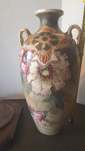 lot 146 image: Vintage Tall Handpainted Moriage Style Japanese Vase (Hairline Crack on Back), with 2 wood Vase Bases&nbsp