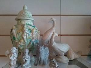 lot 165 image: Vintage Chalkware Angel Urn with Lid, 2 Vintage Spatter Pottery Peacocks , and more