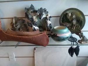 lot 168 image: Wolf and Native Dcor (light, fountain, Birchbark Canoes, pottery, &amp more)