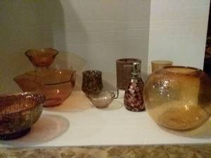 lot 192 image: Brown and Amber Glass(MCM Chip&Dip, fishbowl, & more)