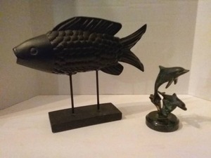 lot 200 image: Heavy Bronze SPI Dolphin Sculpture and Brass Fish on Stand