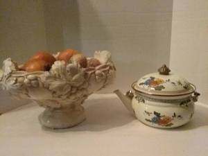 lot 201 image: Vintage Asta Enamel Metal Teapot and Grape Fruitbowl with Faux Gourds