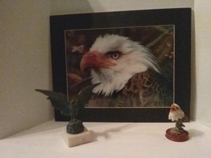 lot 217 image: Bronze Eagle on Marble Base(Heavy), 3D board art, and figurine