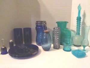 lot 226 image: Cobalt Blue And Turqouise Glass Dcor(15Pc)(Includes genie Bottle, Salt Cellar, and more)