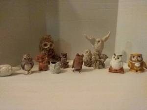 lot 230 image: 10Pc Owl Figurines and Dcor(some Vintage)