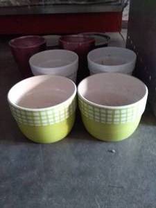 lot 265 image: Vintage Concrete Yart Art & 8 planters