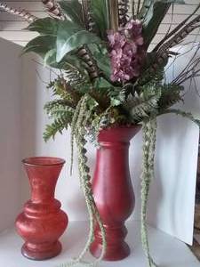 lot 287 image: Red Vintage Art Glass Vase(exremely Heavy) and Large Vase with Floral and Feather Arrangement