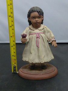 lot 10 image: Kaufman Sculpture Studio Emma Janes Babies Figurine
