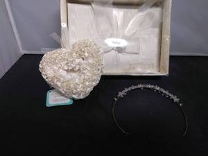 lot 18 image: The Beauty Of Jamie Lynn Wedding Guest Book