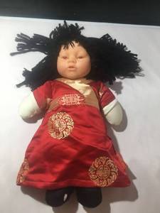 lot 54 image: ANNE GEDDES DOLL