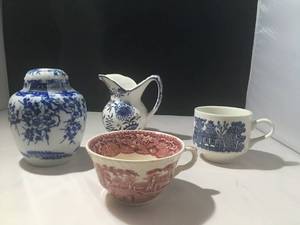 lot 73 image: CHINA HOME DECOR