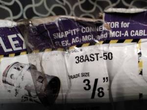 lot 163 image: 46 QTY FLEX SNAP IT 34