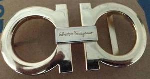 lot 180 image: SALVATORE FERRAGAMO BELT BUCKLE