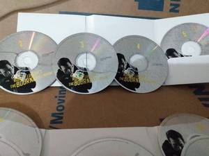 lot 204 image: THE BOURNE ASCENDANCY DVD BOX SET AS SHOWN