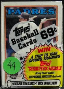 lot 44 image: 1988 TOPPS SEALED 28 CARD CELLO PACK.- TOM GLAVINE RC