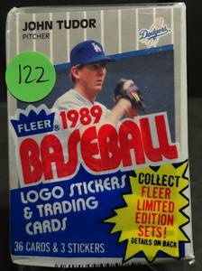 lot 122 image: 1989 Fleer Baseball Jumbo Pack Unopened. Possible Griffey ROOKIE