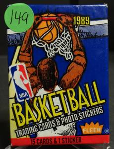 lot 149 image: WOW 1989 NBA Hoops Unopened Wax Pack Chance for Mint Jordan Bulls (15 cards)