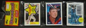 lot 265 image: 1988 Topps Baseball single Unopened rack pack - Gary Carter on Top