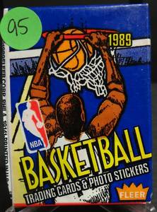 lot 95 image: WOW 1989 NBA Hoops Unopened Wax Pack Chance for Mint Jordan Bulls (15 cards)